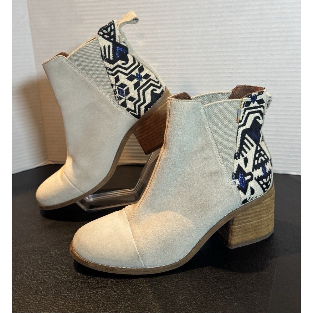 Toms Women's Esme Boot Size 6 Block Heel Chelsea Cream Tan Suede Jacquard Boho
